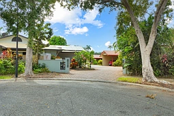 Unit 7/34 Sovereign Circuit, Coconut Grove