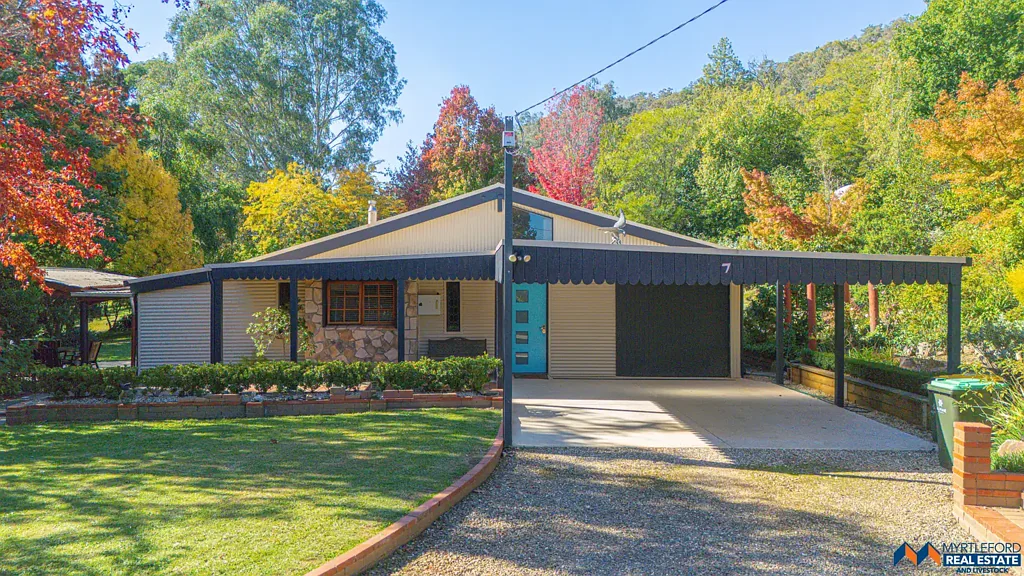 Myrtleford 3Phòng ngủ Mud Brick Home on 3 Acres