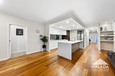 13 Charters Avenue, Gisborne, VIC 3437, 5 phòng ngủ, 2 phòng tắm, House