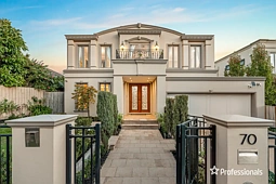 70 Rowen Street, Glen Iris