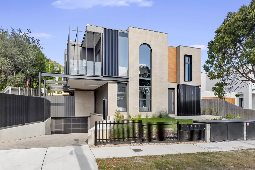 1/6 Gilmore Road, Doncaster, VIC 3108