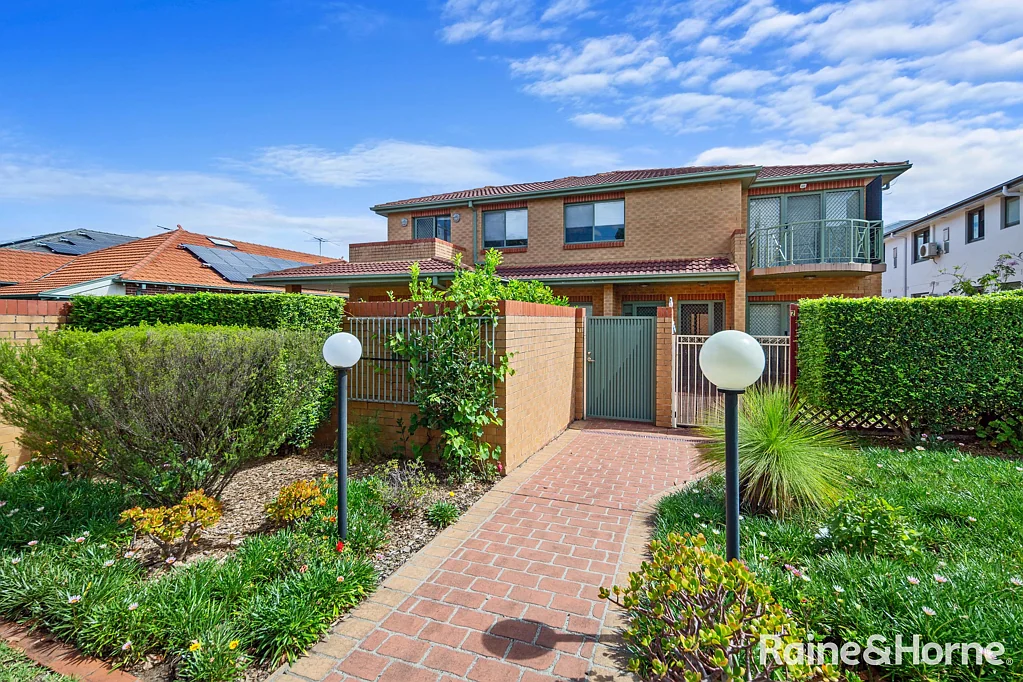 1/56 Benaroon Road, Lakemba, NSW 2195