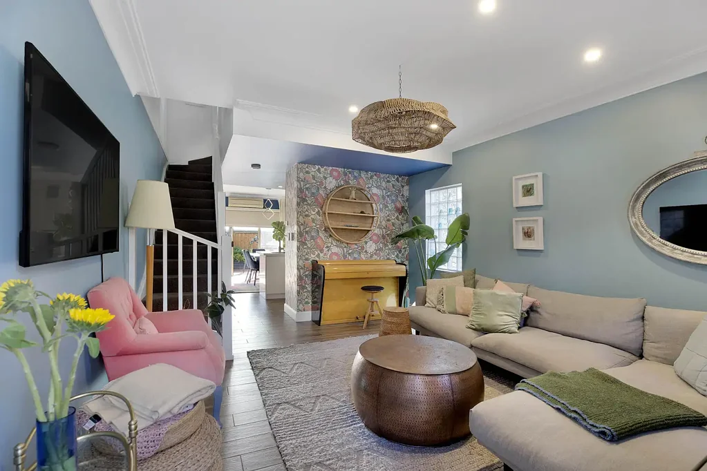 Stylish & Spacious Townhouse in Prime Leichhardt Location