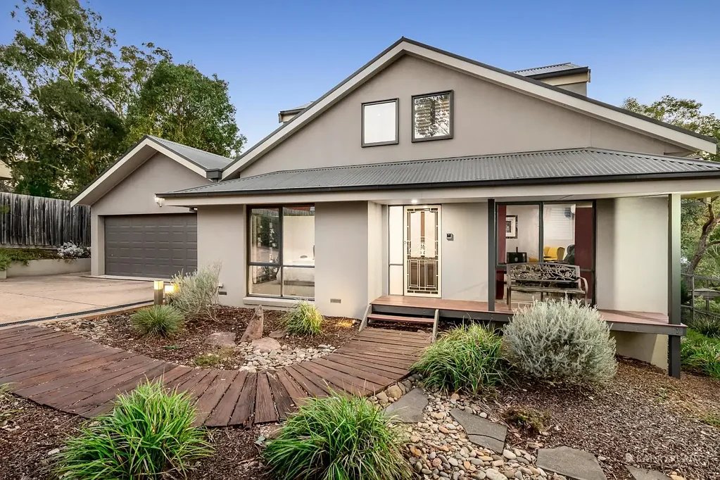 18 Rangeview Road, Diamond Creek, VIC 3089