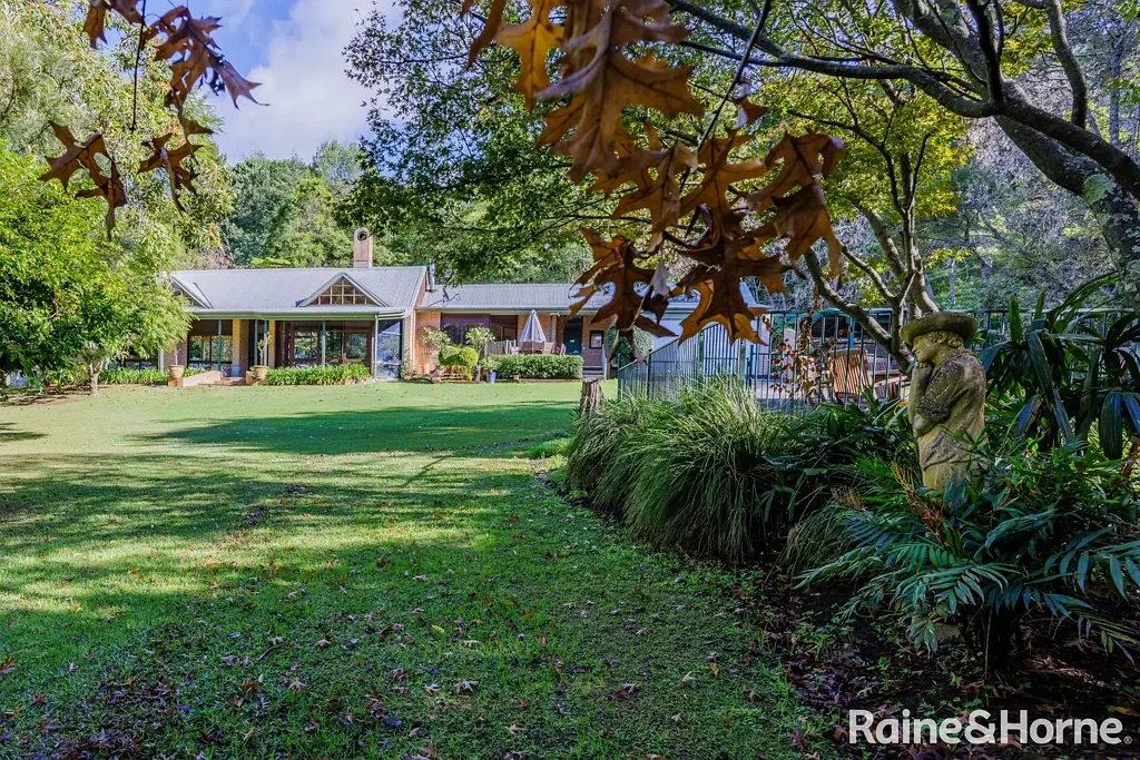 Kurrajong Hills 5 Slaapkamer "LIGHTWOOD" - SUBLIME PIECE OF PARADICE!