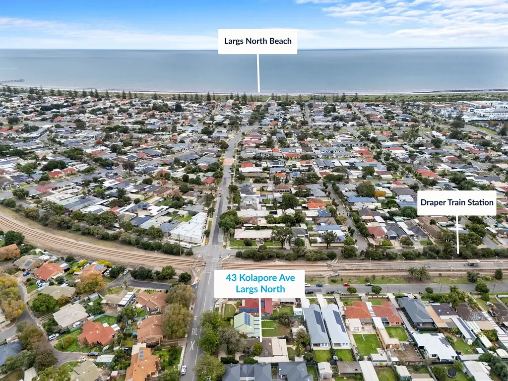 Largs North 3Phòng ngủ Solid Bones, Retro Appeal & Endless Possibilities!