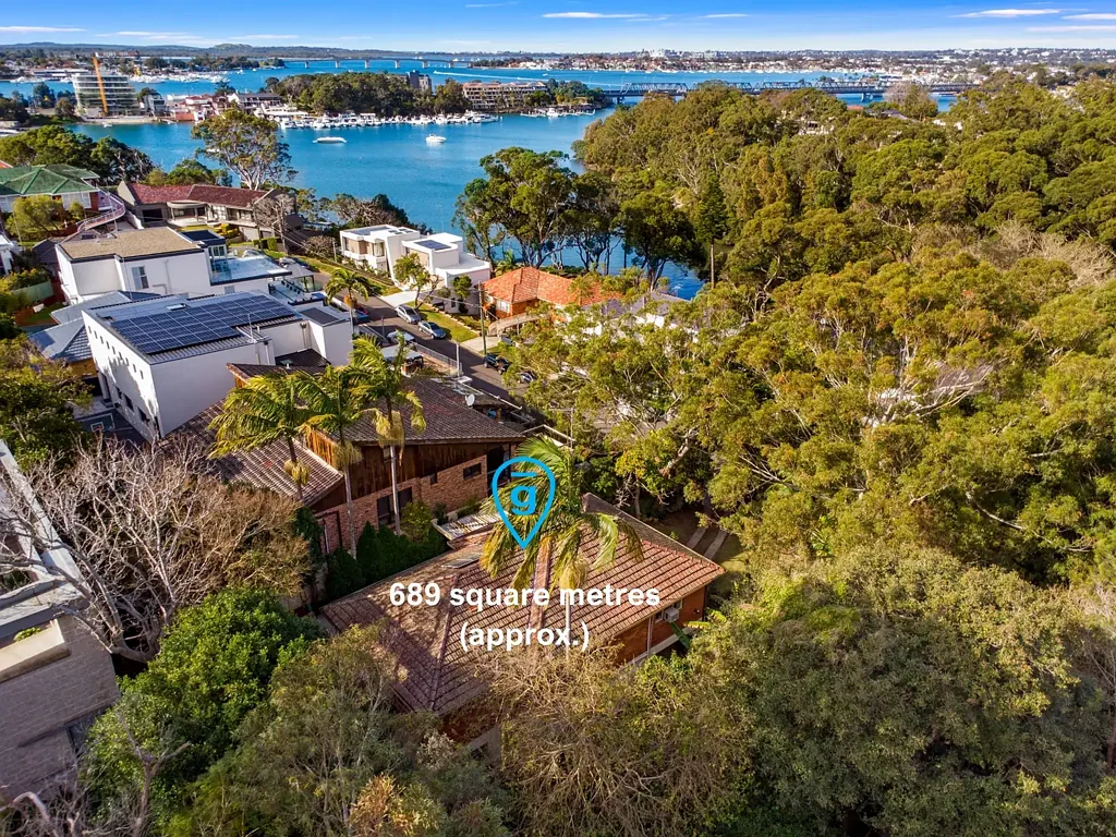 Blakehurst 4Kwarto Realstic Guide $2.3M - Full brick home with endless potential in blue-chip location