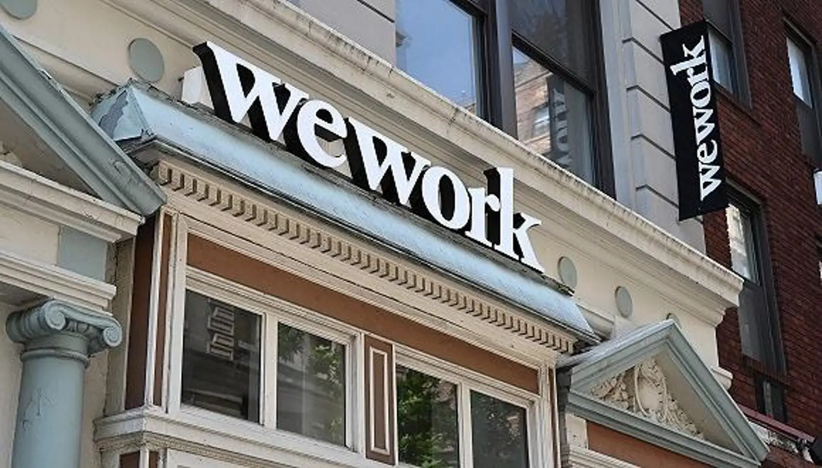 软银考虑放弃收购WeWork30亿美元股权，或招致股东起诉