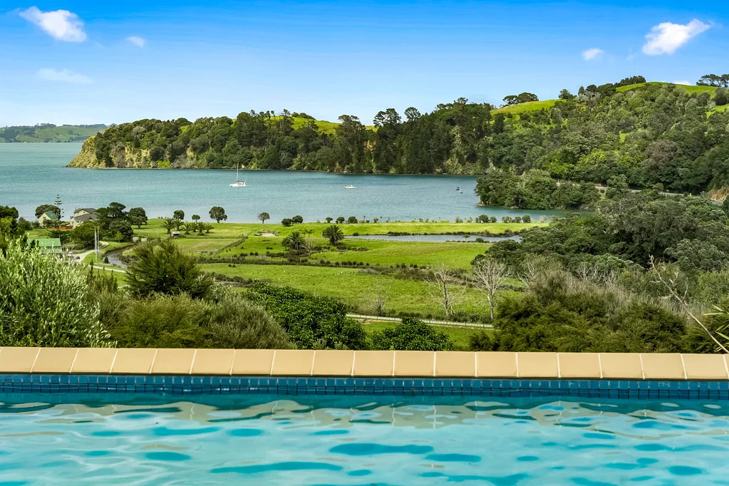 Matakana 4कमरा Expansive, Sun-Filled Living in Tawharanui