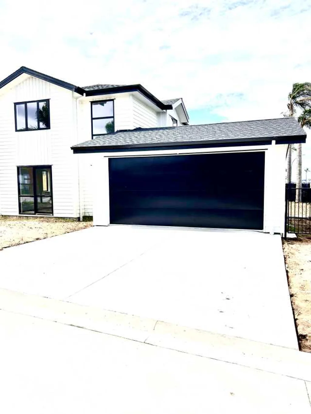 Papamoa 4房  Fantastic opportunity on the beach