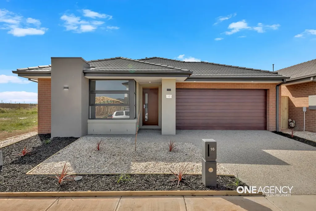 Four-bedroom  Brand New Family Home