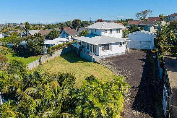26A Mountain Road, Mt Wellington, Auckland City