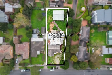 Mont Albert North 6 Slaapkamer Exceptional 976sqm Corner Allotment with Exceptional Development Scope