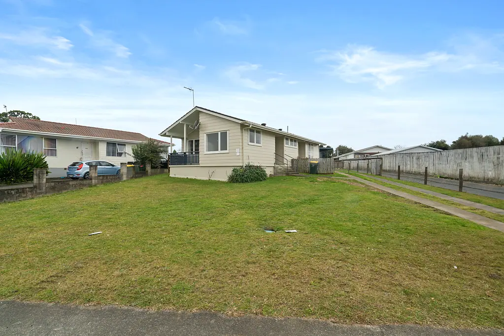 Rosehill 3 Bedroom 708 sqm Freehold with Future Potential