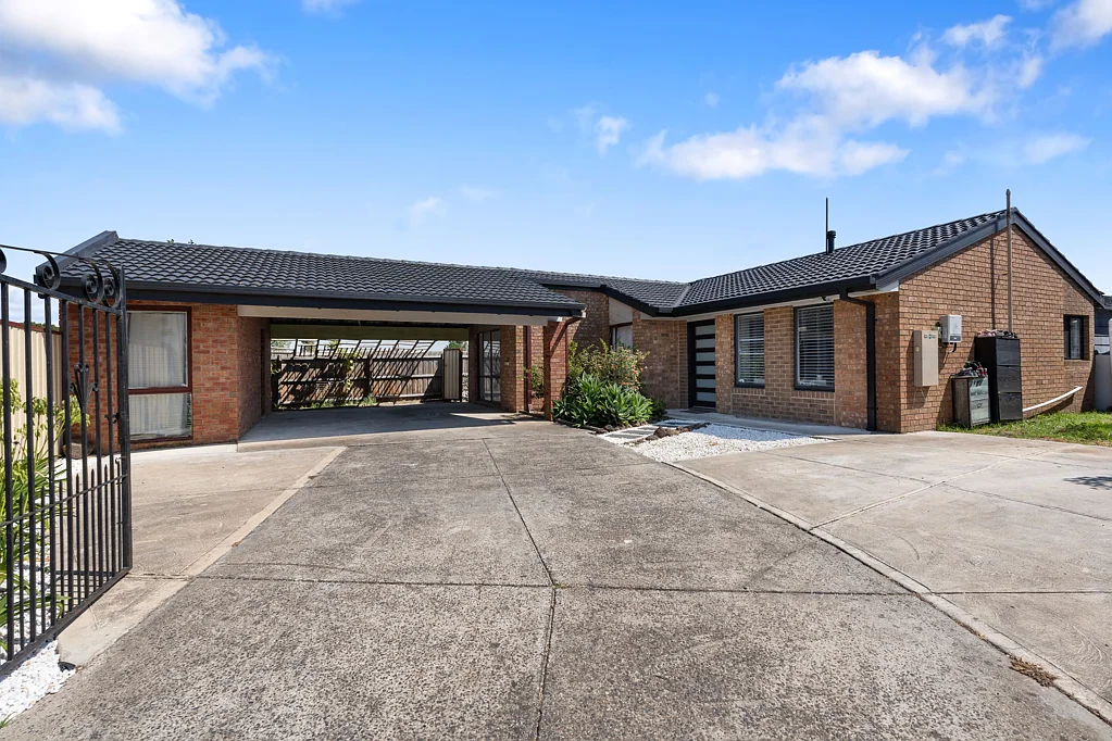 12 Camms Way, Meadow Heights, VIC 3048