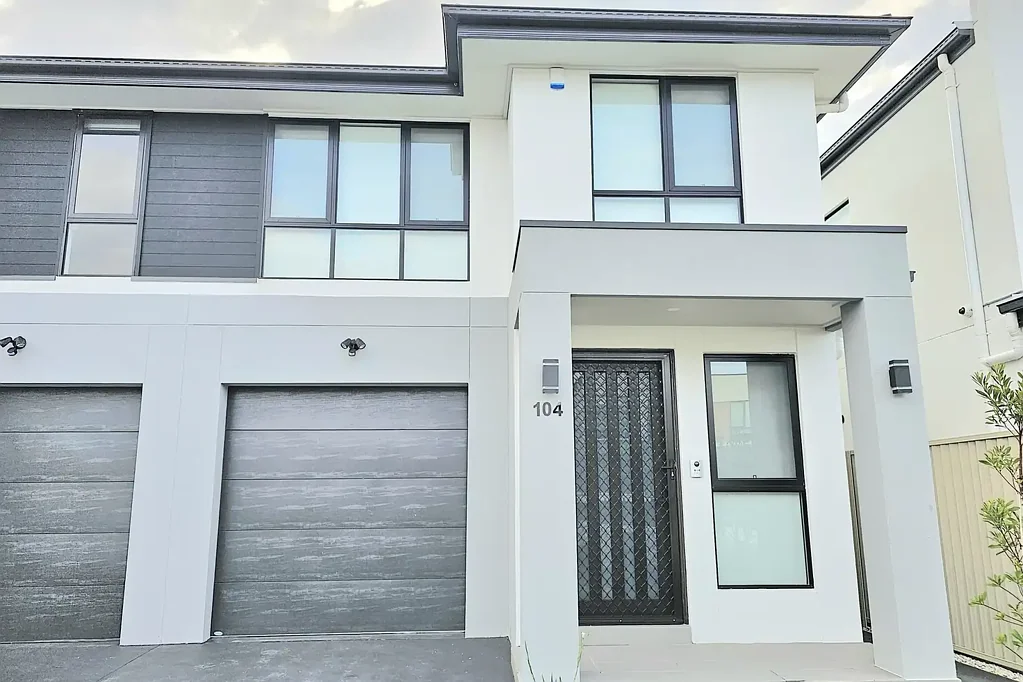 Modern Duplex Living in the Heart of Schofields (Within Riverbank Public and The Ponds High Catchment)