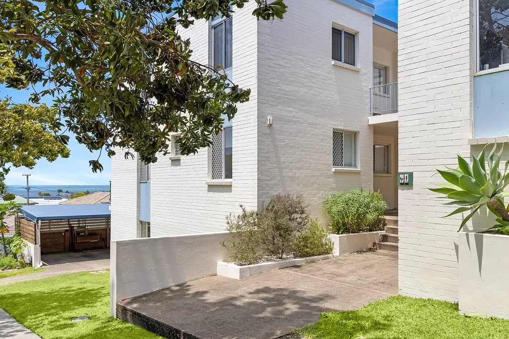 4/64 Walnut Street, Wynnum, QLD 4178