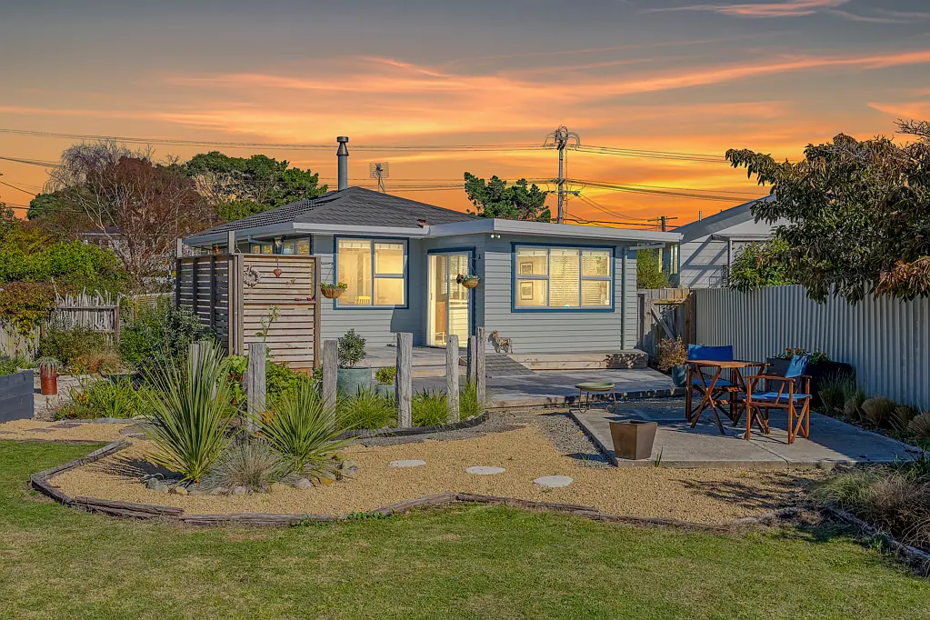 61 Martin Road, Paraparaumu Beach, Kapiti Coast, Wellington