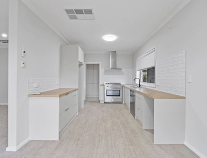 454 DOUGLAS ROAD, Lavington, Riverina, 3房, 1浴, House