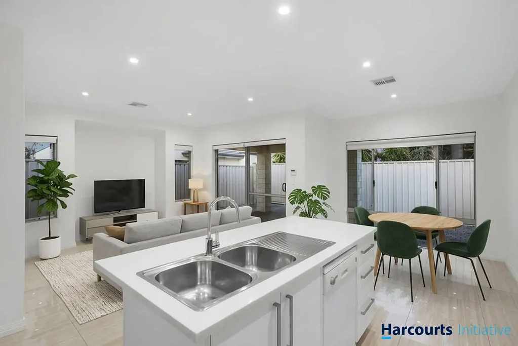Dianella 4Zimmer Green Title, No Strata Fees & Flexible 4th Bedroom!