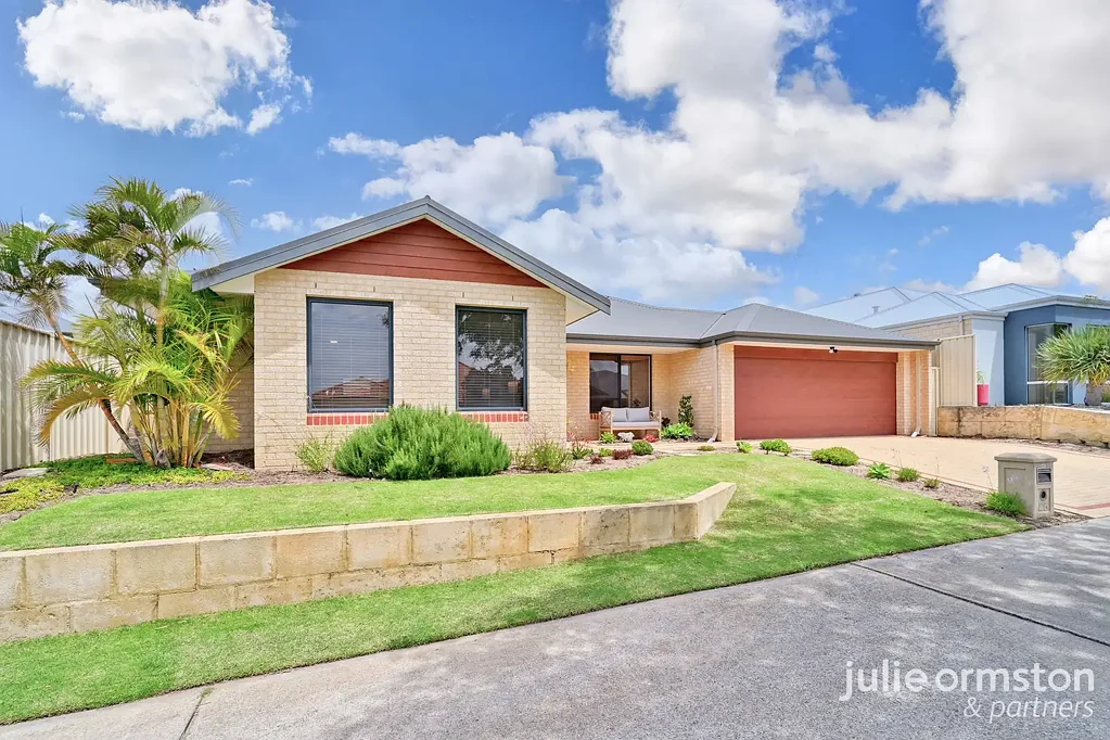 25 Archimedes Crescent, Tapping, WA 6065