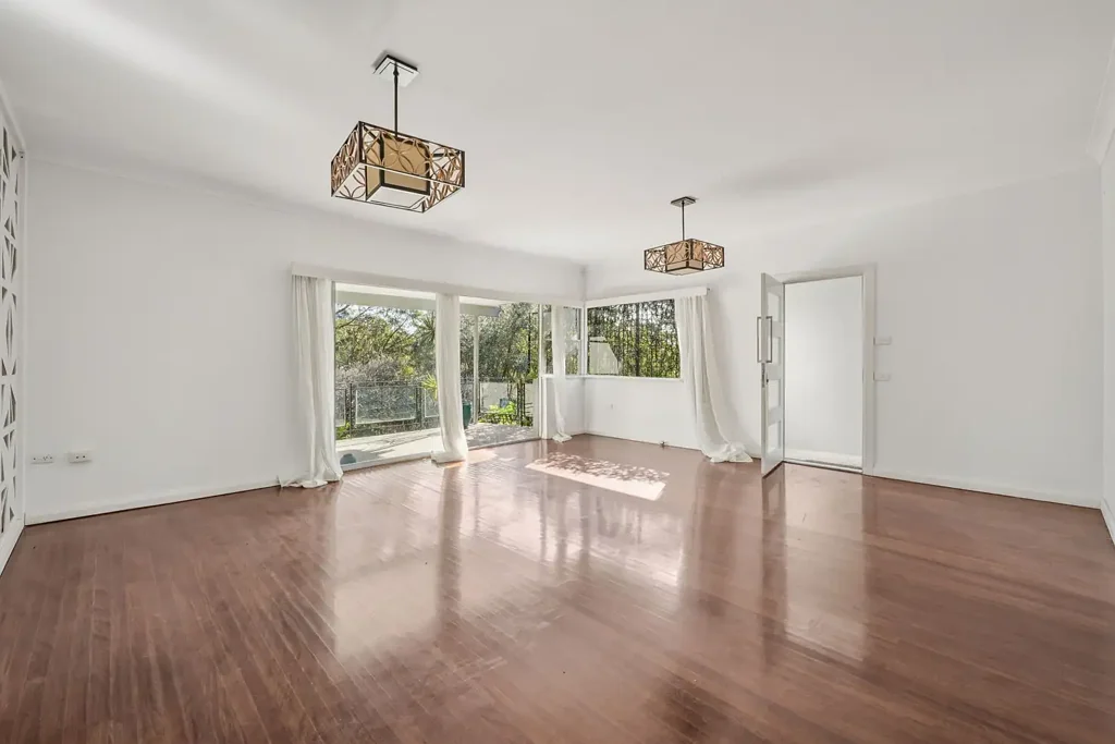 Generously Proportioned And Comfortable Family Home