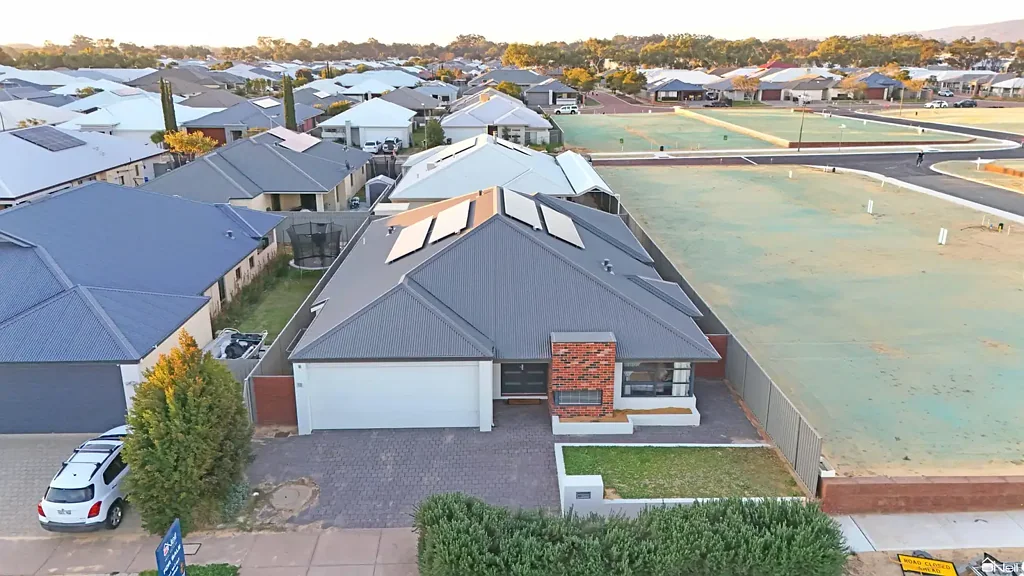 Byford 4Moenga Stylish Family Home on a Generous 510m² Block