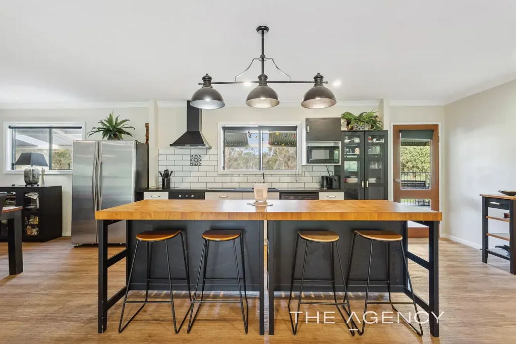 100 Tamma Road, Bakers Hill, WA 6562