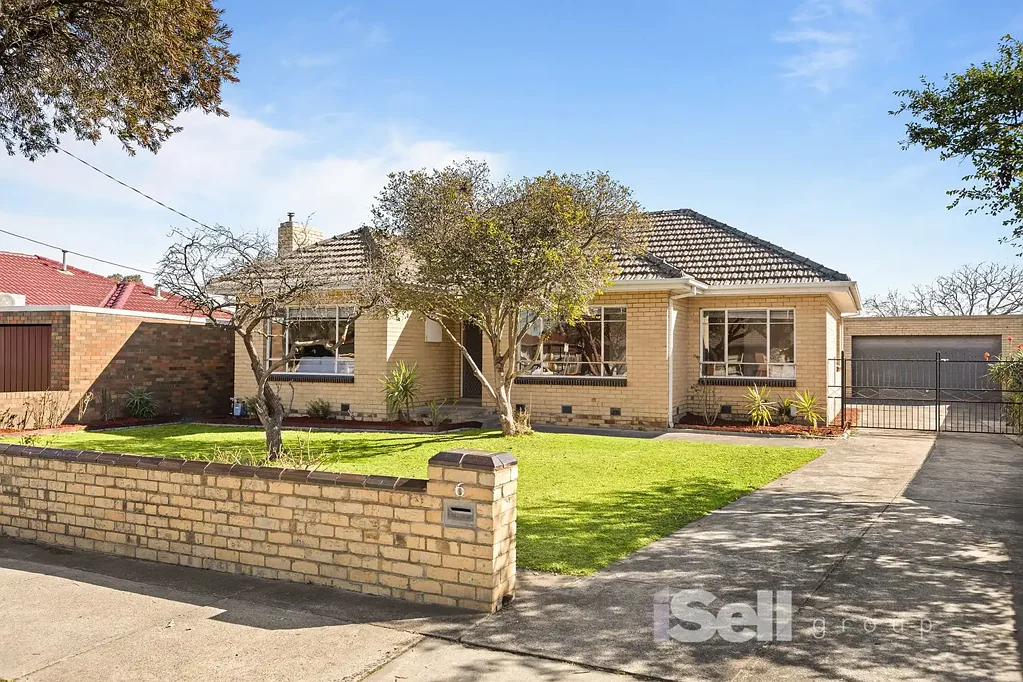 Springvale 3બેડરૂમ CHARM & CONVENIENCE ON A 1,071m² BLOCK!