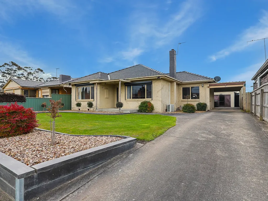 5 Quigley Street, Yinnar, VIC 3869