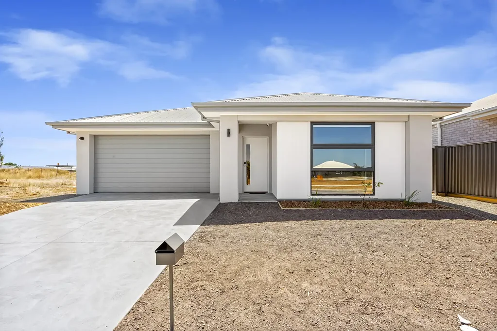 BRAND NEW SHARED ACCOMODATION