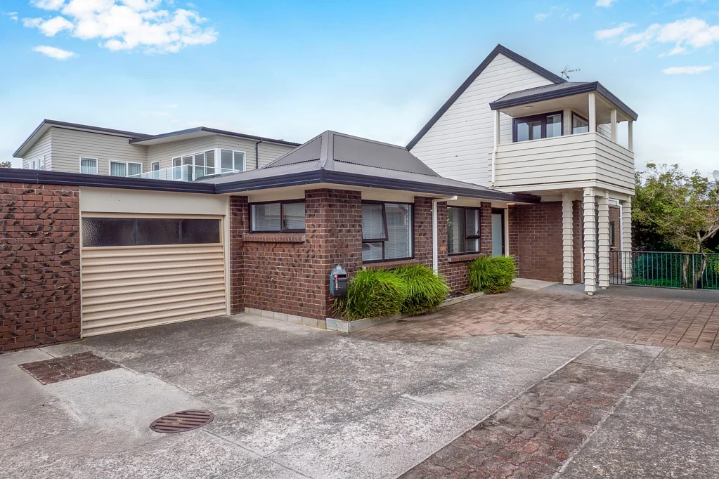 Papamoa 3房  Steps from Papamoa Beach