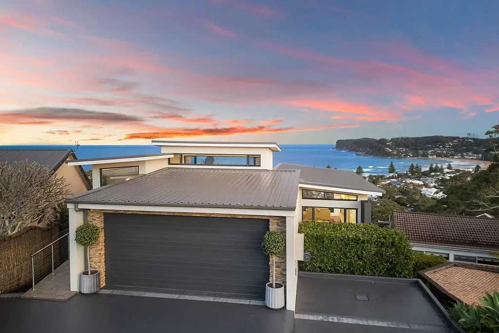 North Avoca 6房  Modern beachside home with panoramic sweeping views, exclusive position