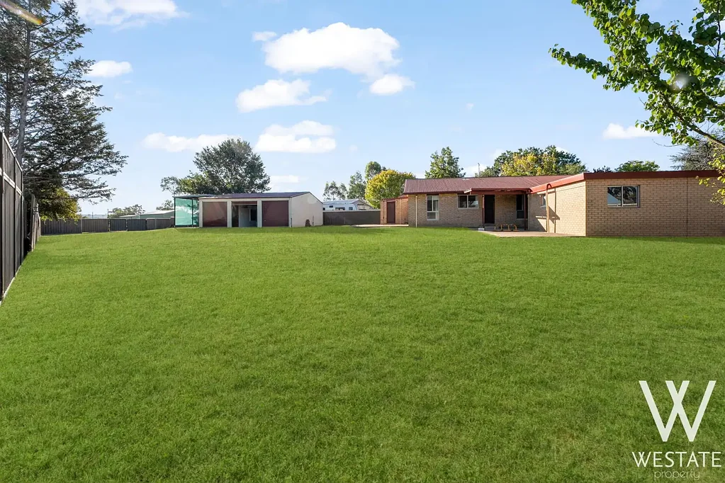 Eglinton 3房  EGLINTON LUXURY: RENOVATED HOME ON 1,646 sqm