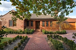 104 Limestone Avenue, Ainslie