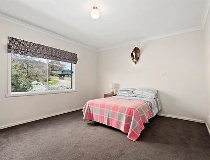 3 & 3A Charles Street, Mccrae, VIC 3938, 8 Kuwarto, 3 Banyo, House