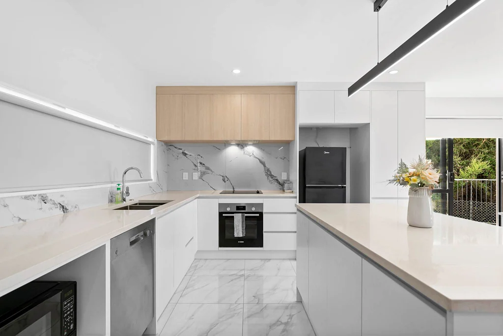 Manukau 4房  A Home That Turns Heads. See It. Love It. Own It