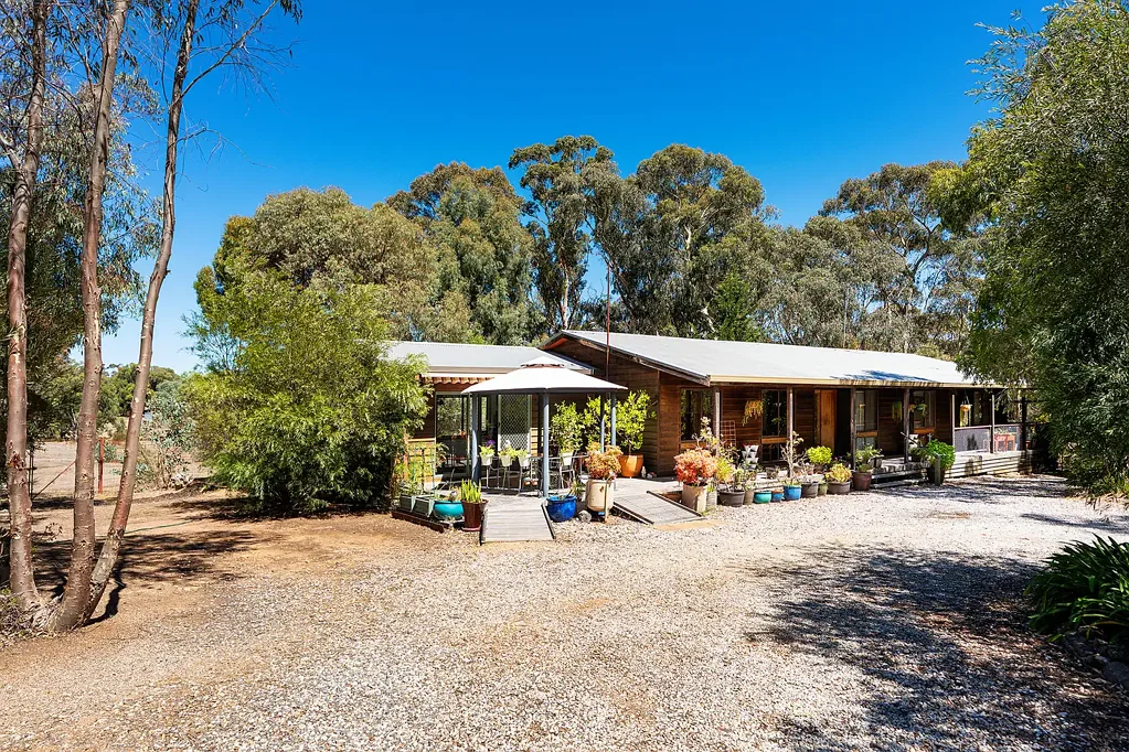 74 High Street, Fryerstown, VIC 3451