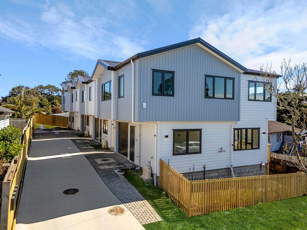 Lot 1/90 Moire Road, West Harbour, Waitakere City, Auckland