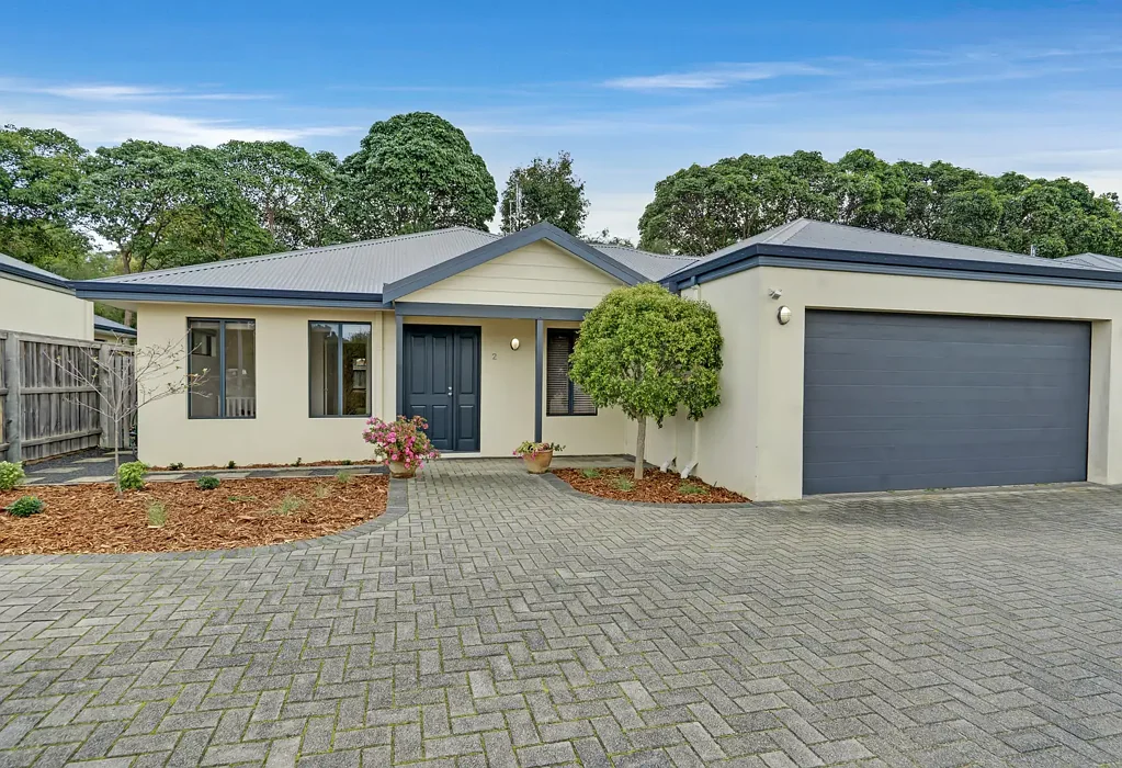 2/10 Kestrel Court, Cowaramup, WA 6284