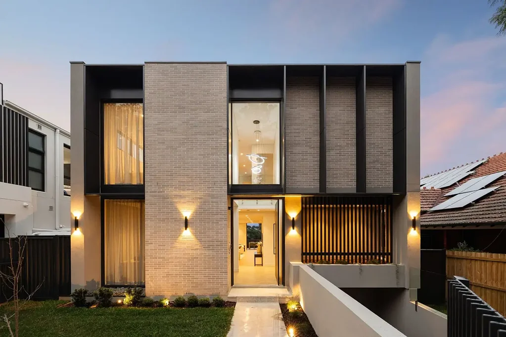 Strathfield 5غرفة نوم Brand New | Three Levels of Architectural Brilliance | Prime Location