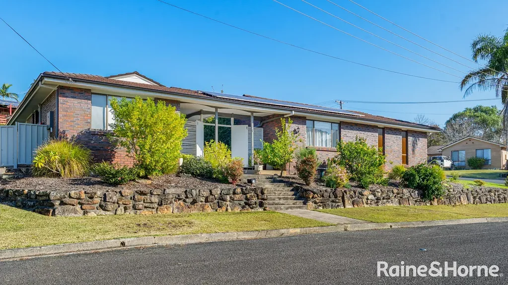 Ulladulla 4 Bedroom Generous Family Living in a Central Ulladulla Pocket