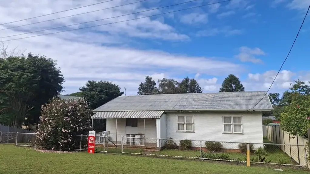 Crows Nest 3Moenga APPROVED SUBDIVISION - 1209mÂ² with Rare Dual-Block Potential + Rental Return