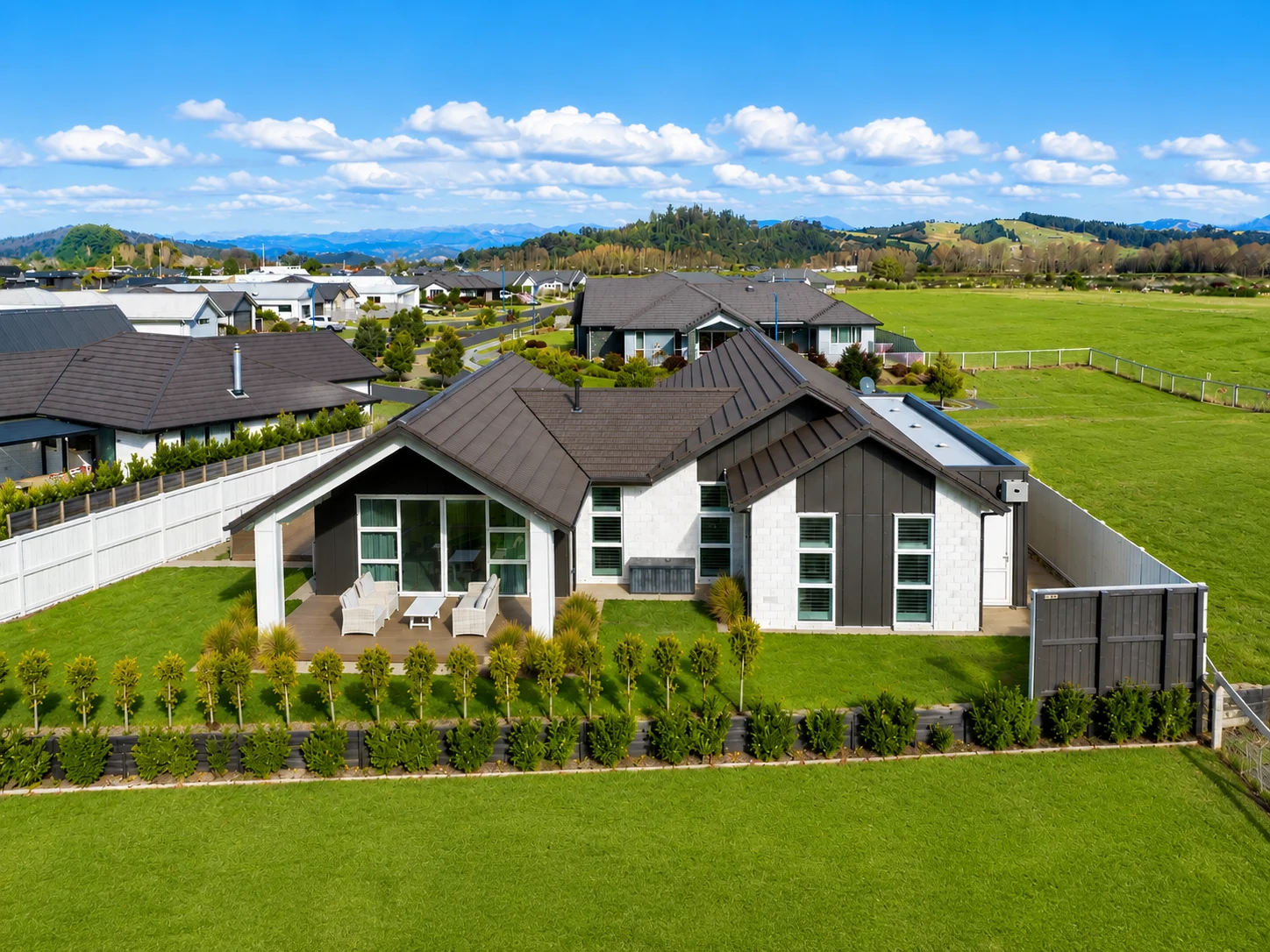 Whitianga 3Phòng ngủ Perfection Built Into Your Home