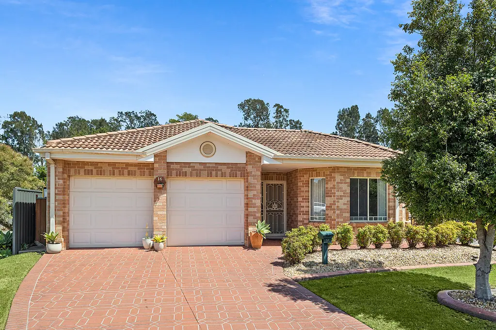 16 Delmont Place, Kanahooka, NSW 2530