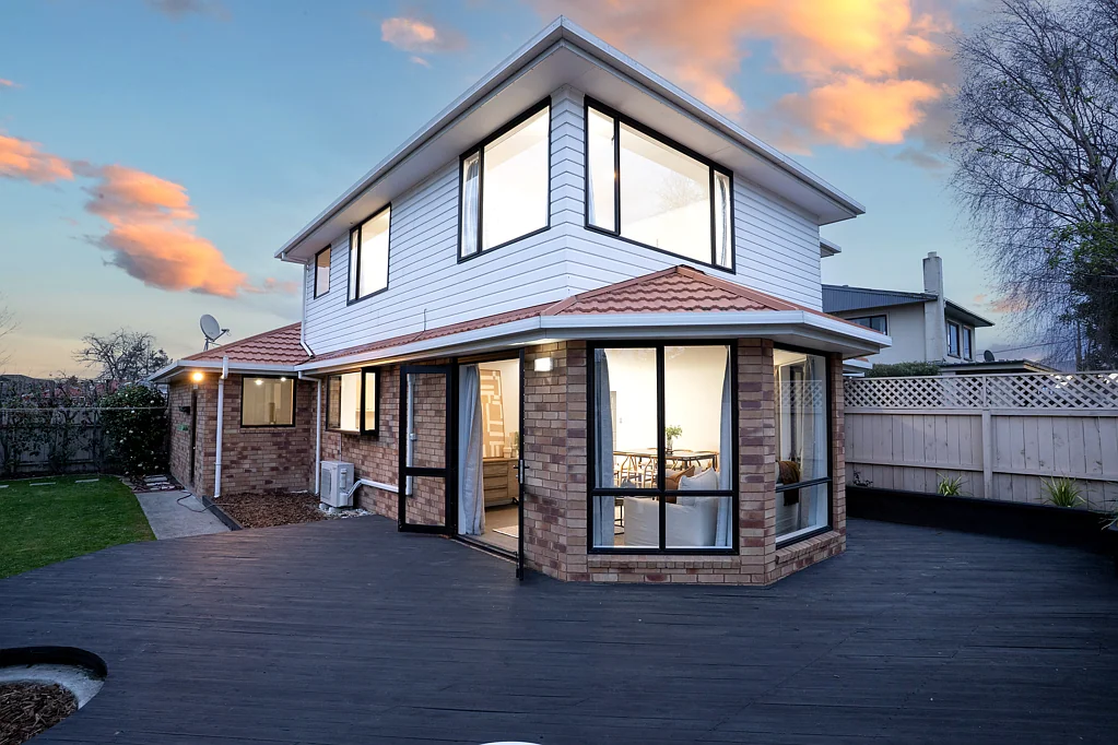Sockburn 4બેડરૂમ Spacious, Comfortable, Move-In Ready!