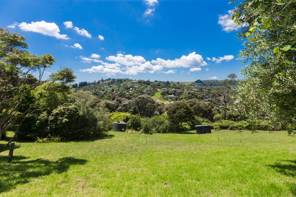 75 Junction Road, Palm Beach, Auckland, 3 Bedrooms, 1 Bathrooms