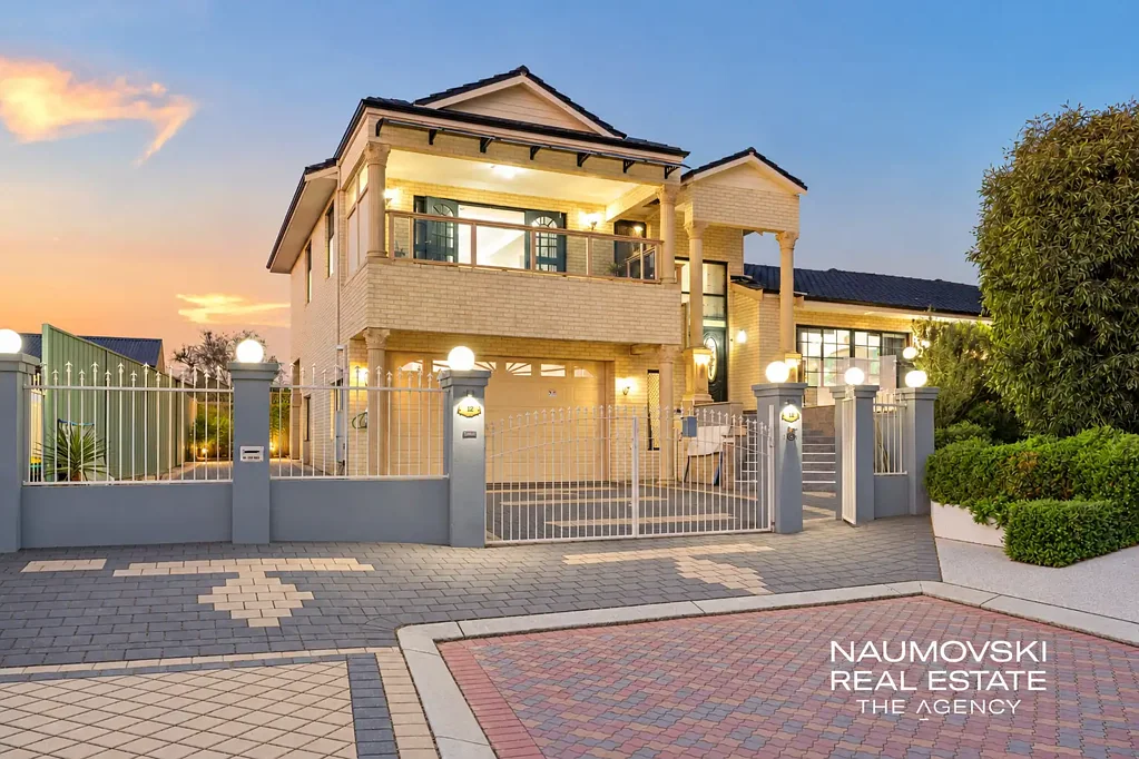 Landsdale 6Kwarto COMMANDING HILLTOP PRESENCE & EUROPEAN GRANDEUR!
