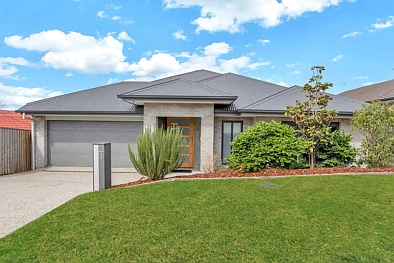 Inala 4房 惊艳的近新 Metricon 住宅 Stunning Near New Metricon Home