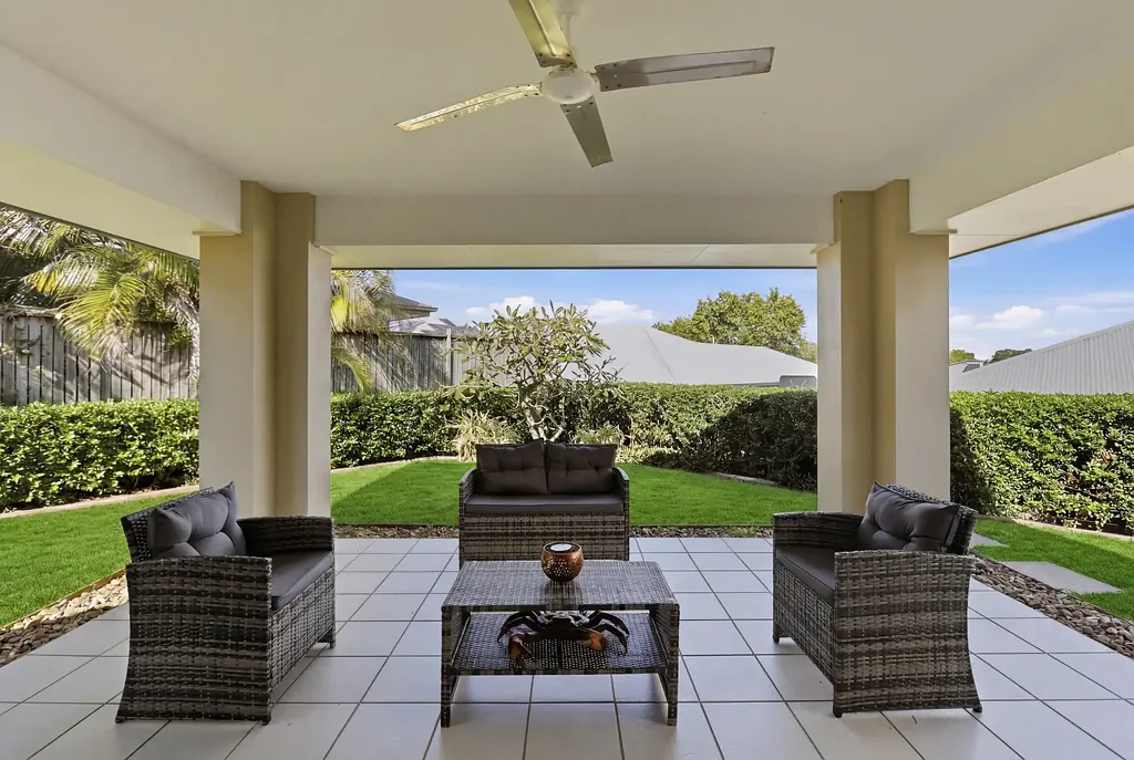 Murrumba Downs 4部屋 Grand Family Living with Spectacular Sunset Views